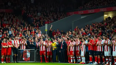 De Rozen en de Passie van de Derby: Tradities van Dender EH